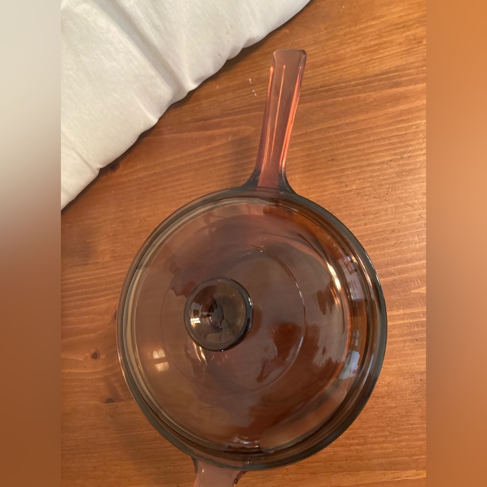 Pyrex Lid and Bowl with handle & front handle 9 inches across top 4 inches deep